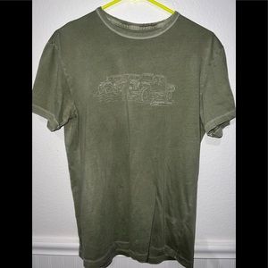 Mens Small Vineyard Vines Tee